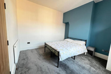 Stunning Room Shares - 6 Alert Street