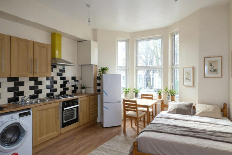 39 Tabley Road, L...