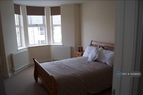 Bedroom (Duvet&amp;Pillows Not Included)