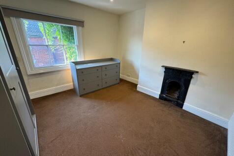 1a Church Street, Stone, ST15 8BD photo 4
