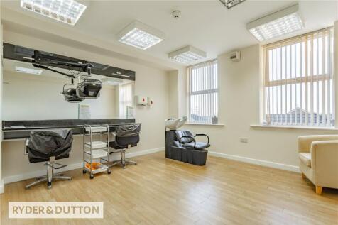 Communal Hairdresser