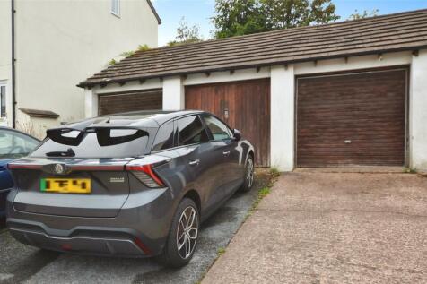 Drive &amp; Garage