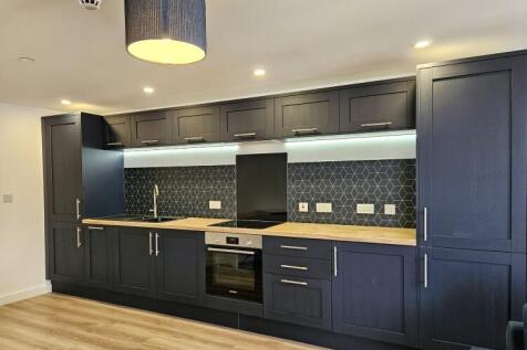 2 Bedroom To Rent In Balfour Ave W7