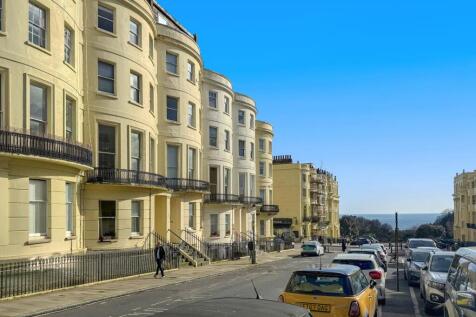Hove, BN3 - property photo