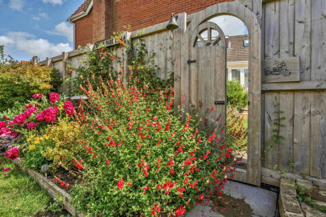 1300834-6-6842c9e...