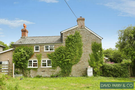 Attractive Smallholding Country Property