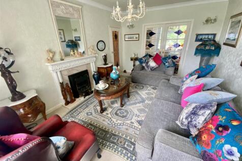 Bramleys Estate Agents - Woodsome Avenue - Mirfiel