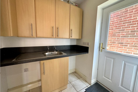 North Meadow View, St Crispin, Northampton, NN5 photo 3