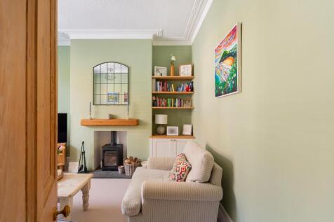 5B3ABN - Living Room E.jpg