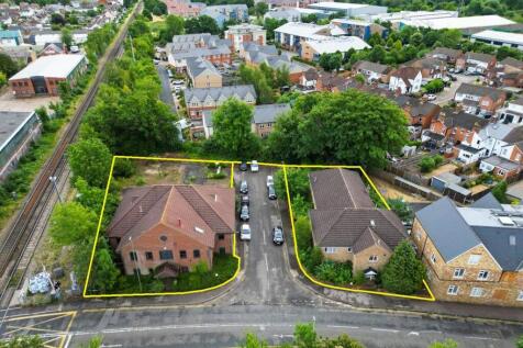 2, Byfleet House, Guildford Road, Chertsey, KT16 9BJ &amp; 2A&amp;B Guildford Road, Chertsey, KT16 9BJ