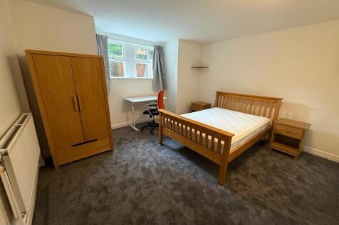 Pine Road, Didsbury, M20 photo 4