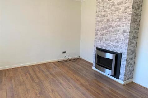 Front Lounge 1.jpg
