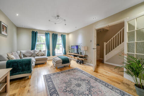 1332364-3-6890b0d...