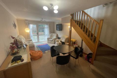 Living room 2