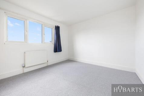 4 bed detached Duplex Flat To Rent Within Palace 
