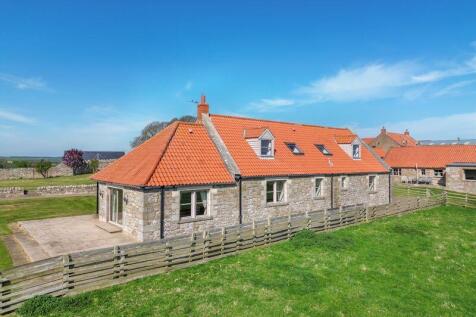 Berwick-upon-tweed, TD15 - property photo