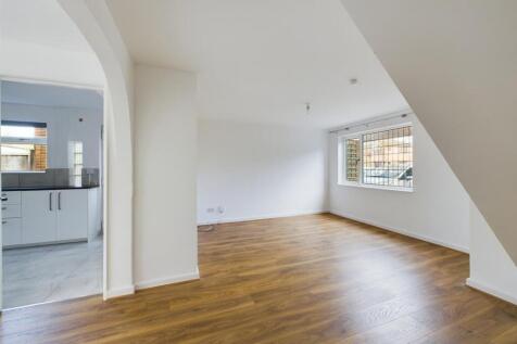 Carsington Crescent, Allestree, Derby photo 3