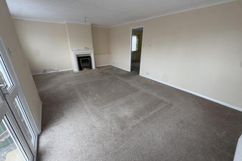 Emms Lane, Brooks Green, Horsham, West Sussex. RH13 0TR photo 2