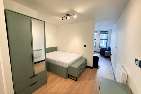 Studio 6 Bedroom.png