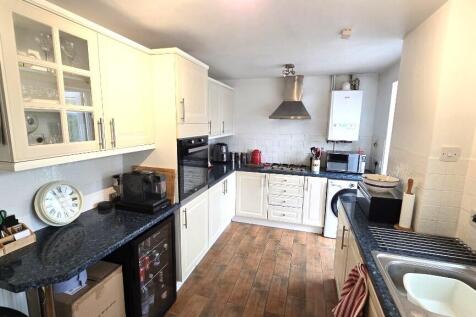 3 Overdale Close, Market Harborough, Leicestershire, LE16 photo 4