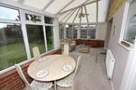 Open plan reception room