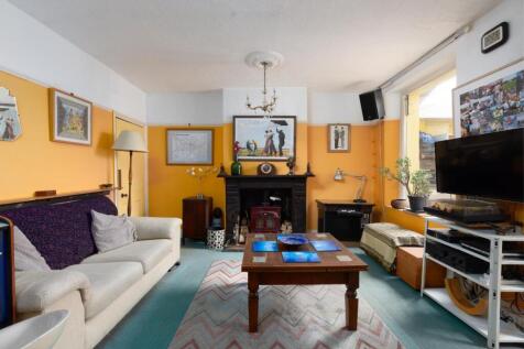 241 Forest Road-15.jpg
