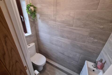 Cloakroom WC