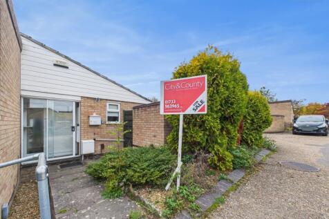 Peterborough, PE2 - property photo