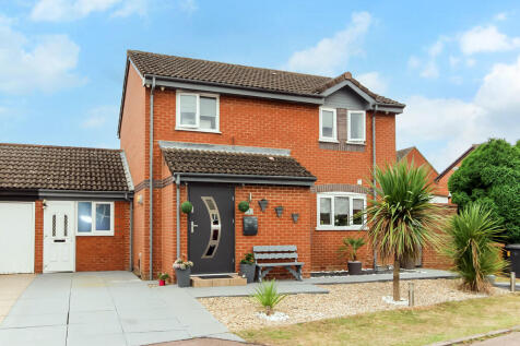 Wellingborough, NN8 - property photo