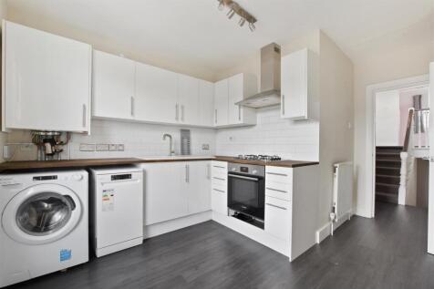 03-b87eGCWT - TFF - 23 Pember Road - Kitchen -Orig