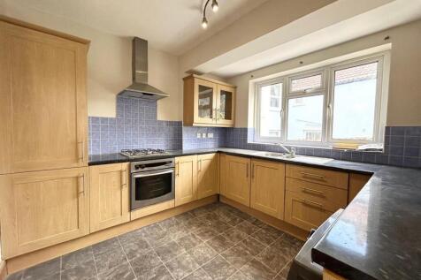 Harrowdene Road, Knowle photo 4
