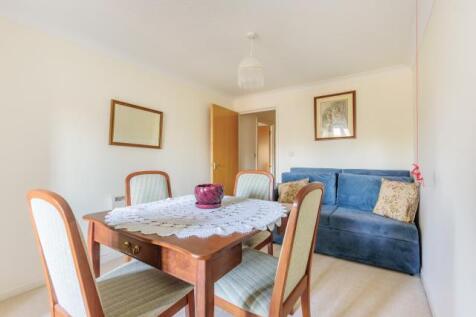 West Mills, Newbury, RG14 photo 4