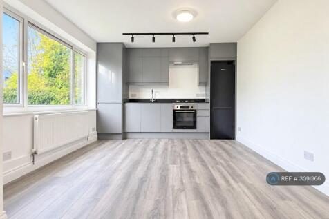 Open Plan Living Room &amp; Kitchen