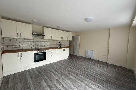 Aston Close, Bilston photo 3