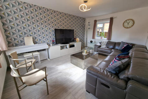 lounge 1.jpg