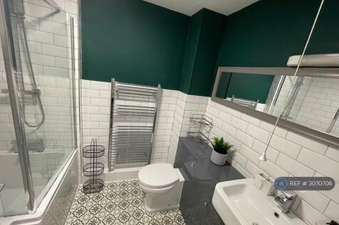 Bathroom 2 With Shower/Bath