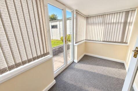 2 Bedroom Bungalow  - Orston Drive, Nottingham photo 5