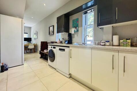 Northgate End, Bishop's Stortford, Hertfordshire, CM23 photo 3