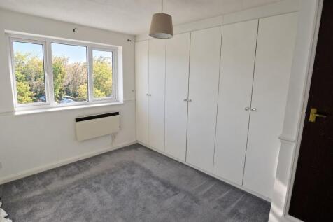 Willoughby Court, London Colney, AL2 photo 5