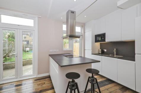 Crumpsall Street, London, SE2 photo 4
