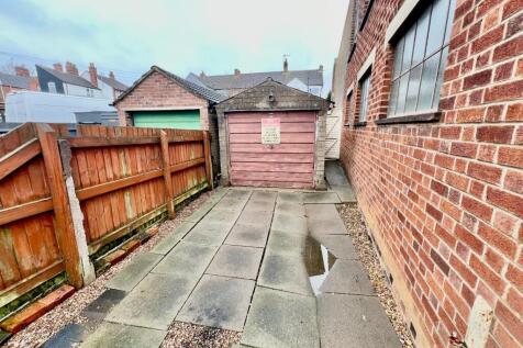 Parking &amp; Garage (Rear Access)