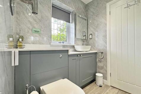 Annex Shower Room.jpg