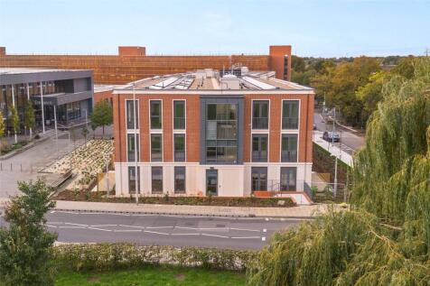 Wokingham, RG40 - property photo