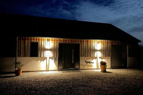 Fox Barn ext twilight # 2.jpg