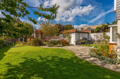 Half Moon Lane_24