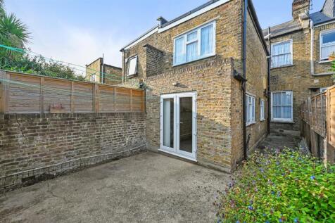 WT - 17 Buller Road - GardenA1 (1).jpg