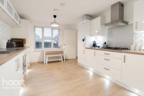 5 Bedroom Detached in CO7 8GQ