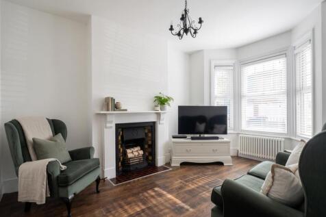 For Sale by Aspire Residential | Becket Road