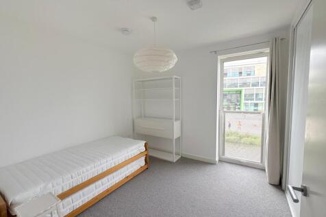 2nd bedroom 1