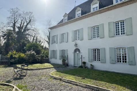 Property Image 1